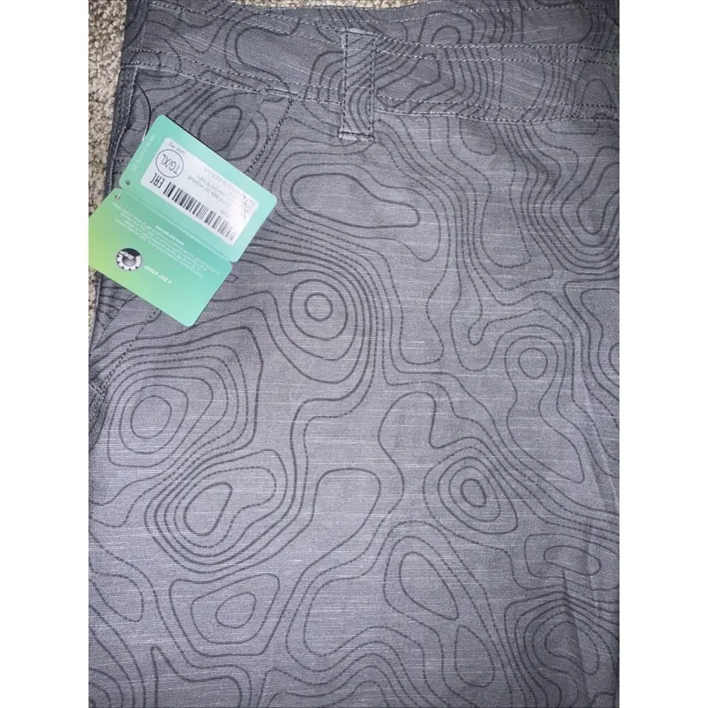 NWT Men’s Sea-Doo Gray Accent Size XL Walking / Board Shorts